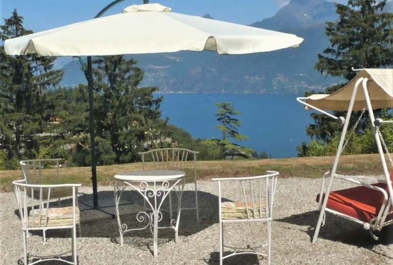 DTIM102. Villa storica con vista panoramica sul Lago di Como