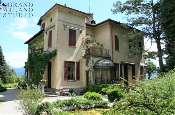 DTIM102. Villa storica con vista panoramica sul Lago di Como