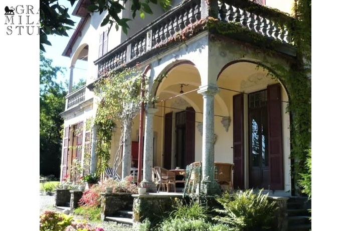 DTIM102. Villa storica con vista panoramica sul Lago di Como