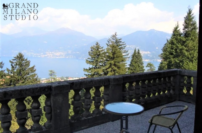 DTIM102. Villa storica con vista panoramica sul Lago di Como