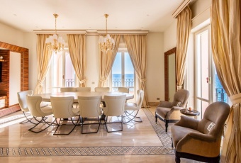 DOK777. Villa fronte mare con vista panoramica in Liguria