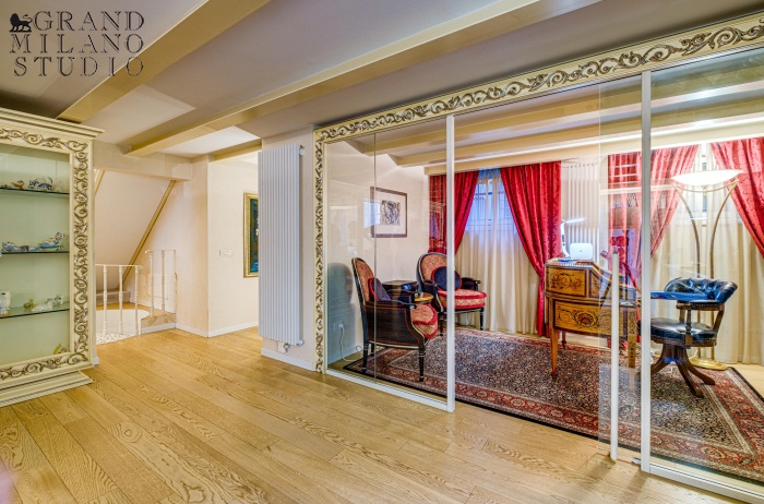 DYK014. Appartamento di 188 mq con cortiletto e terrazzo in zona NoLo