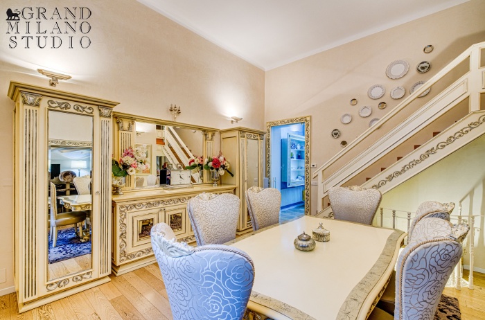 DYK014. Appartamento di 188 mq con cortiletto e terrazzo in zona NoLo