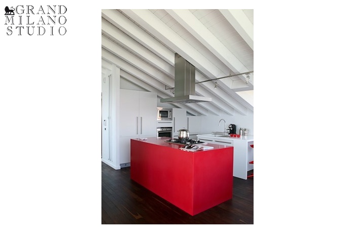 DYK 25. Una villa con un design unico, piscina e vista mare mozzafiato