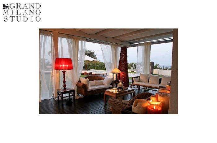 DYK 25. Una villa con un design unico, piscina e vista mare mozzafiato